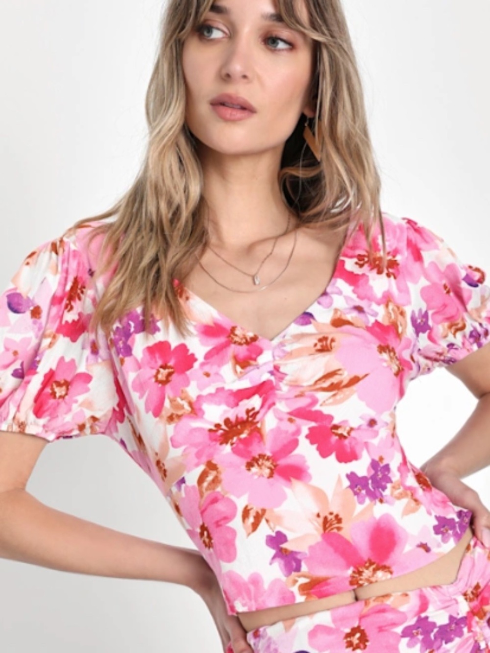 Lulu's Sexy Romantic Chic Flirty Floral Date Night Out Puff Sleeve Top